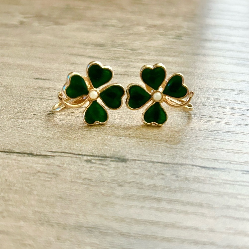 Vintage Gold and Green Screw Clip On Pearl Clover Earrings